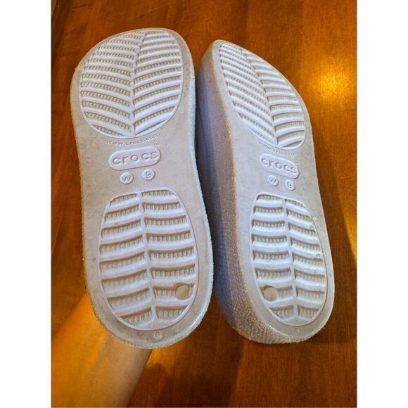 Woman’s Crocs Iconic comfort glitter slight platform slip on shoes/slides size 9 - Picture 3 of 5